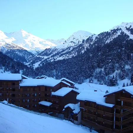 Spacieux Pour 6 Pers A Avec Balcon Et Vue Sur Les Pistes - Fr-1-355-66